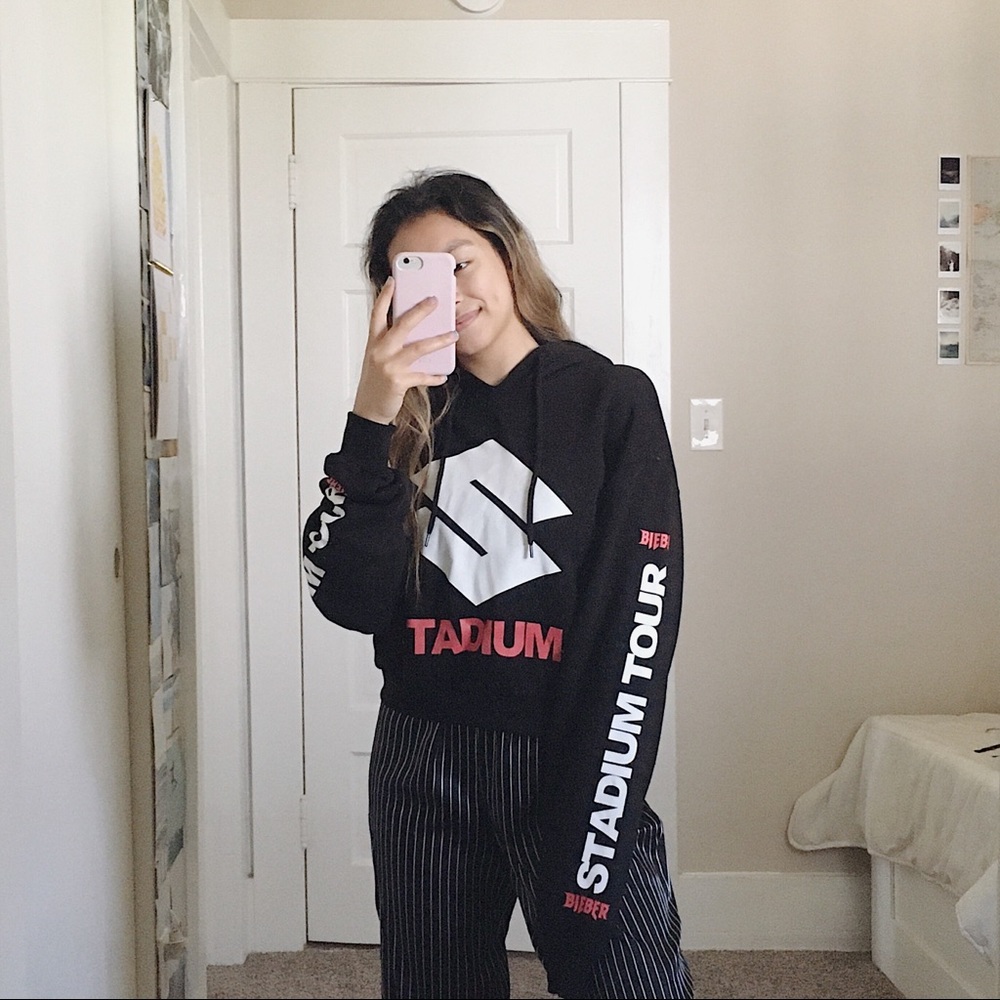 LAST CHANCE | Justin Bieber H&M Tour Hoodie - Picture 1 of 5